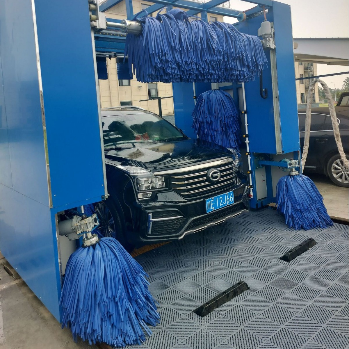Lavadora automática de coches gran computadora inteligente sala de lavado de coches desatendida pórtico alternativo con secado por aire fabricante