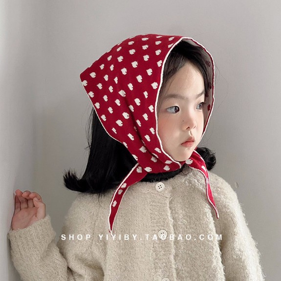 Korean-style children's triangle headscarf with red heart pattern, versatile head wrap for girls, vintage silk scarf for baby, suitable for outdoor photo decoration