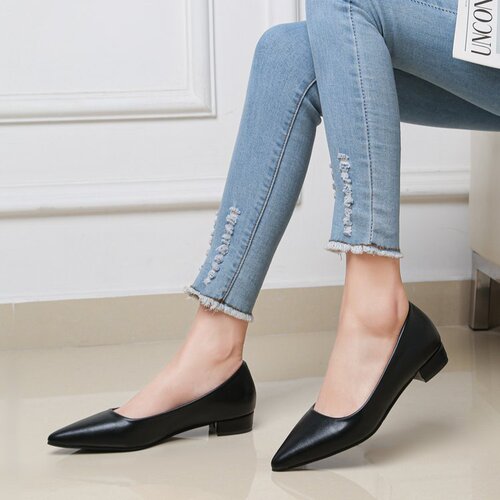 2025 Autumn Plus Size Pointed Toe Single Shoes with Thick Heel, Open Mouth Low Heel Professional Work Women's Shoes for All Seasons