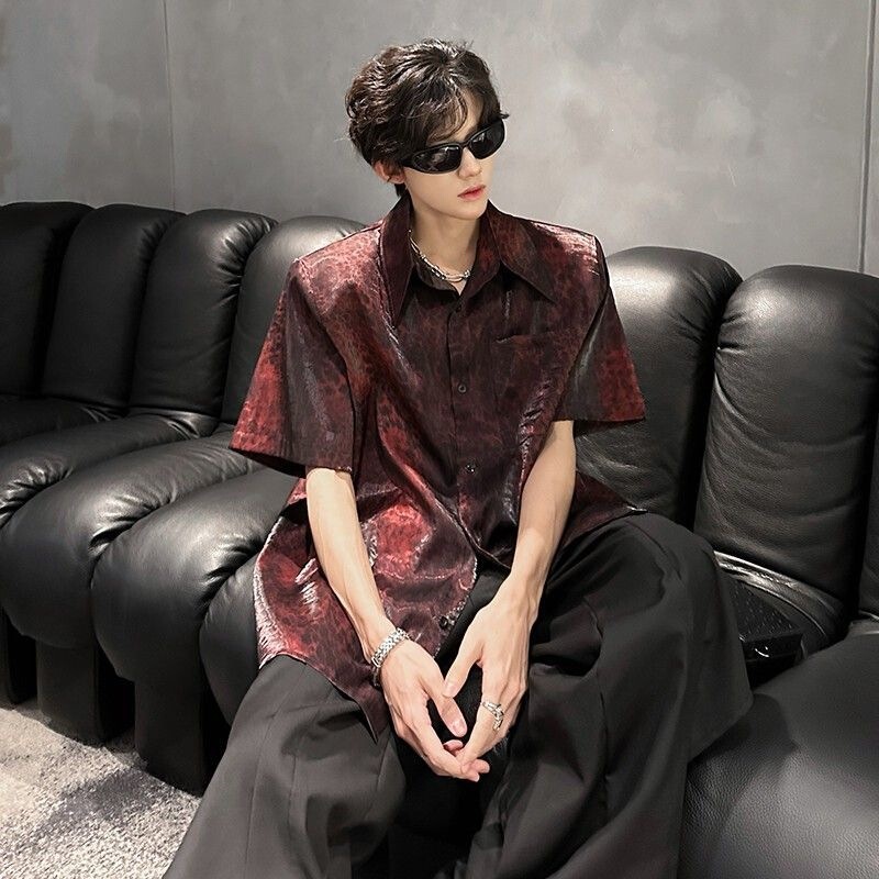 Leopard Print Ice Silk Short-Sleeve Padded Shoulder Shirt for Men, Retro 2026 Summer Trendy Brand, Cool and Stylish Men's Shirt