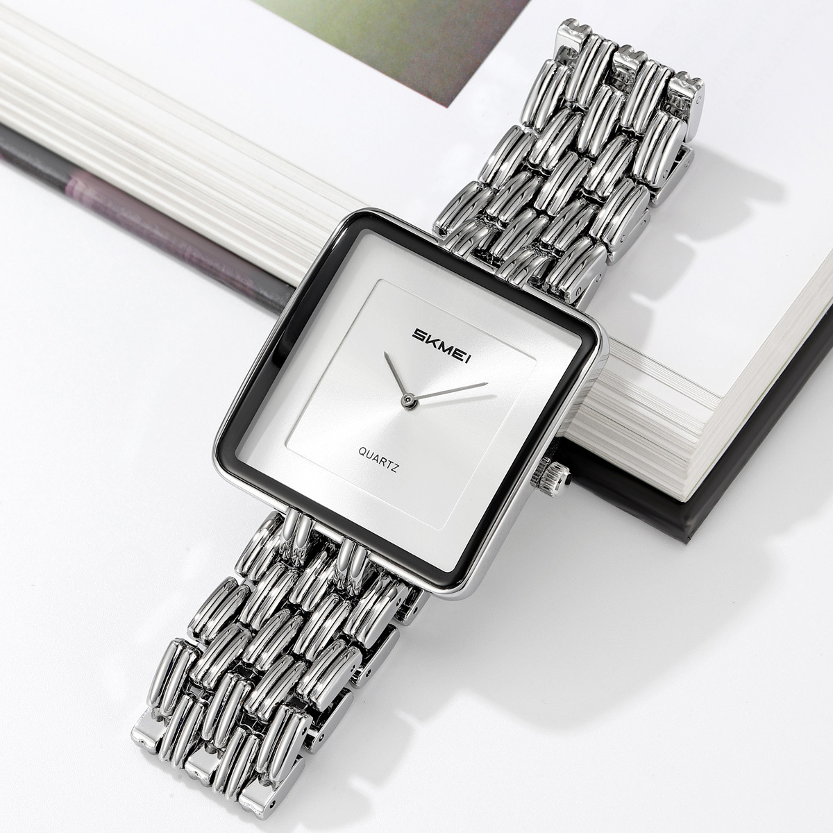 Momentos de reloj cuadrado simple reloj de cuarzo impermeable para parejas reloj de pulsera al por mayor transfronterizo regalos fábrica personalizada