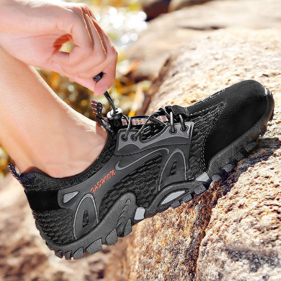 New Men's Sandals Summer Outdoor Wading Beach Shoes for Foreign Trade plus size Tracing Shoes Hollow Breathable Men's Shoes
