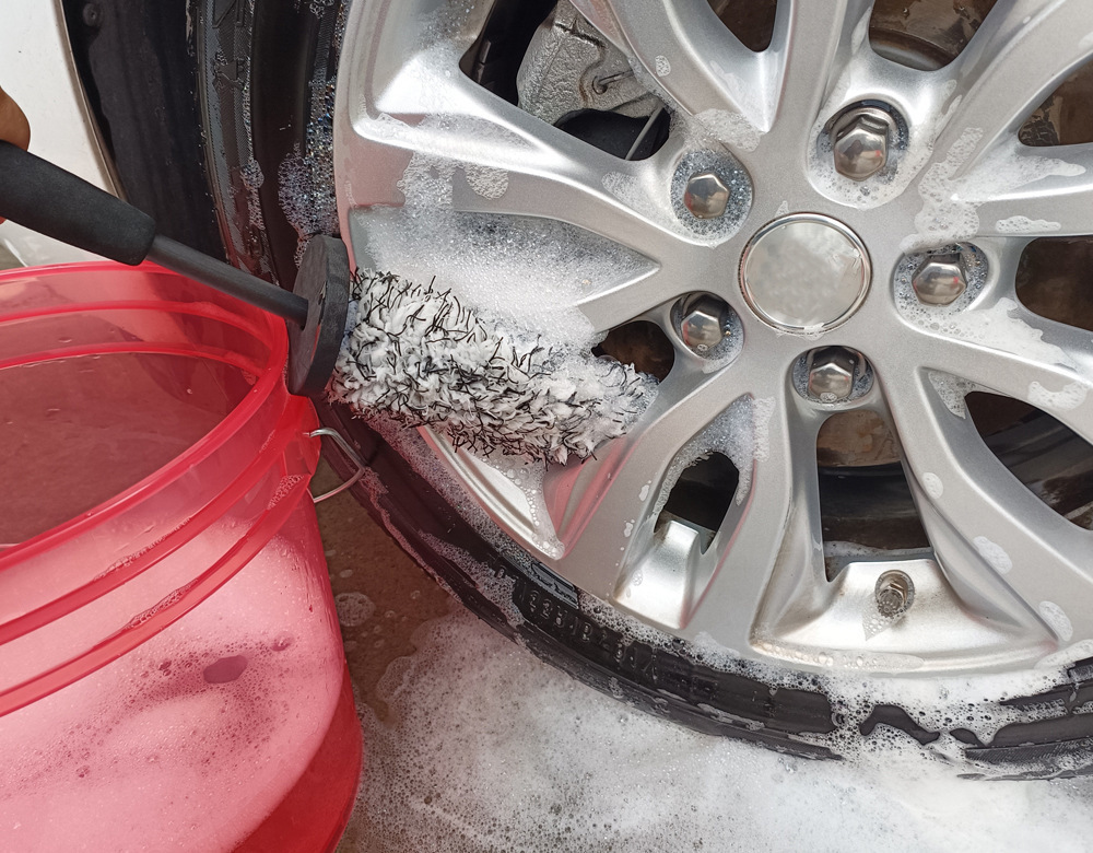 Cross-Border Automotive Long-Haired Plush Microfiber Car Wash Brush Tire Rim Wheel Hub Beauty Cleaning Brush Wheel Hub Brush