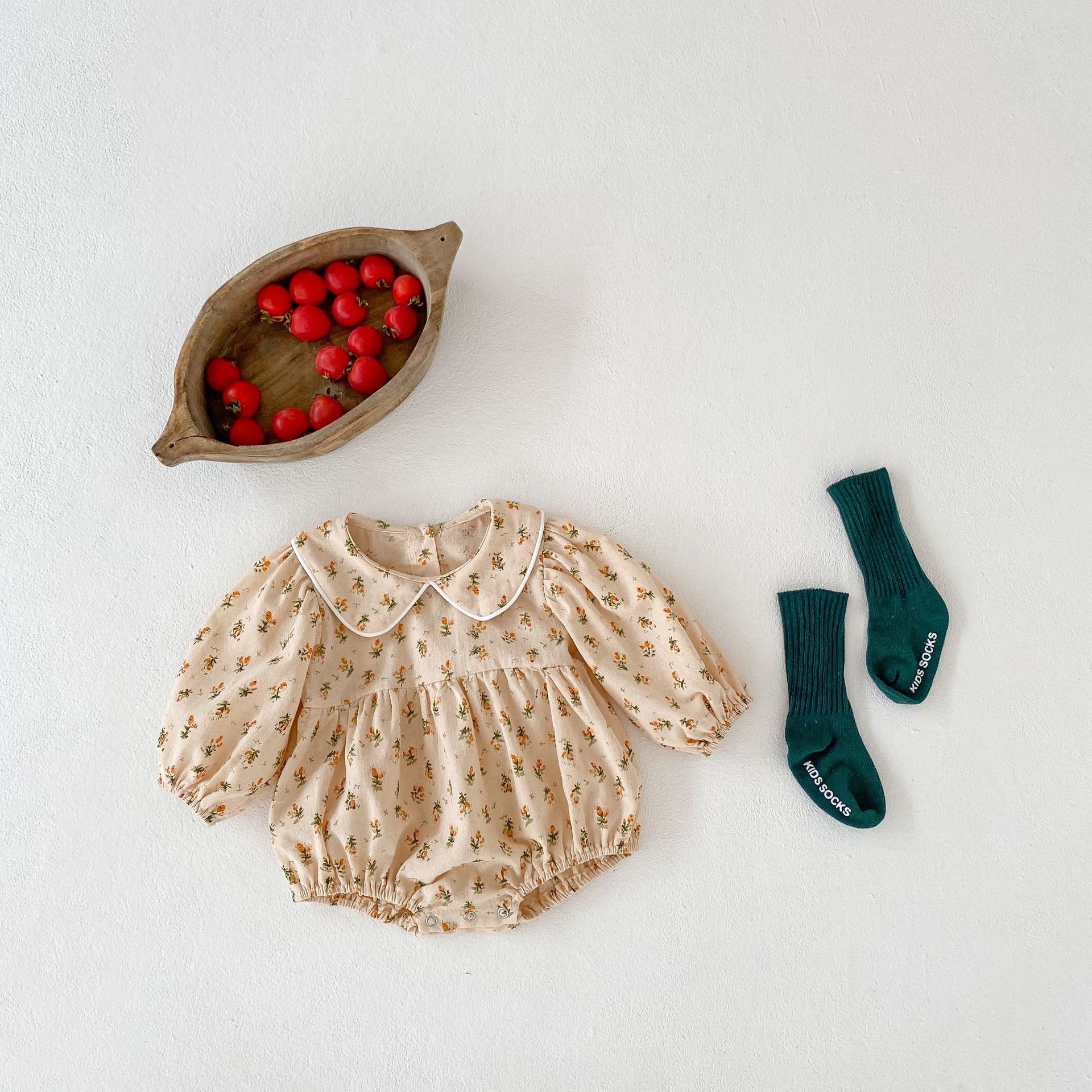Ins 2024 autumn outfit girl baby doll collar floral long sleeved triangle Ha crawling clothes jumpsuit_voghion.com
