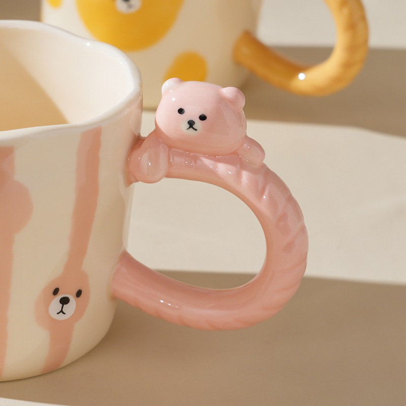 Bonito oso de dibujos animados de alto valor de regalo de cumpleaños taza de cerámica para parejas de alto valor de regalo de taza de agua