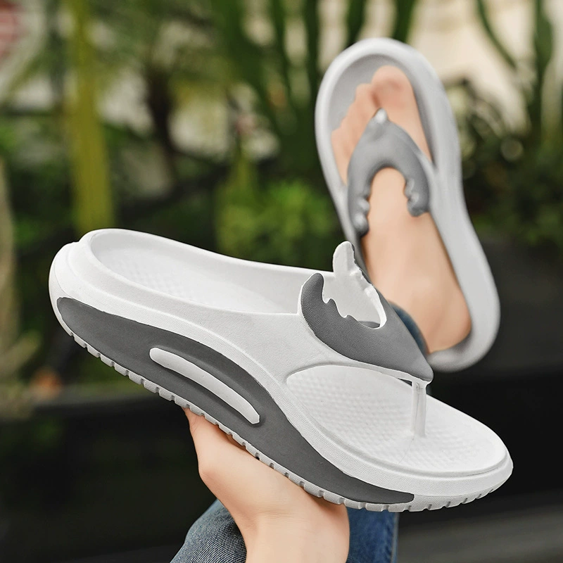 Шлепанцы мужские летние новые носки вне нескользящие и вонючие мягкие ножки холодные тапочки на открытом воздухе повседневные пляжные тапочки