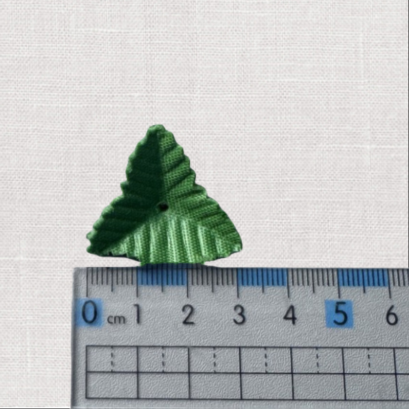3cm(삼각형 잎)
