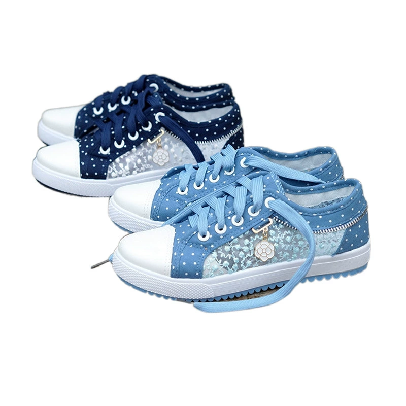 В summertime denim casual footwear: Korean Style Sports Shoes, 2018 Edition, Lightweight 0.57kg - переведено: Летняя джинсовая повседневная обувь: кроссовки в корейском стиле, выпуск 2018 года, лёгкий вес 0,57 кг