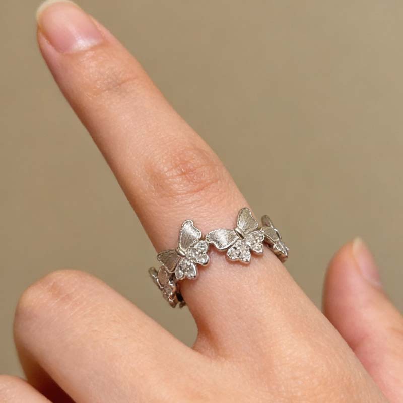 Vintage Oval Moissanite Engagement Ring In Gold For Women_voghion.com