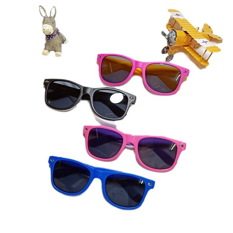 Nuevos gafas de sol de silicona transfronterizas para niños, gafas de sol de estilo polarizadas de clavos de arroz, gafas de sol de color para bebés de hombres y mujeres