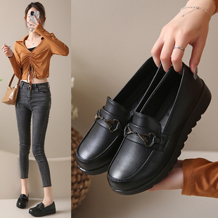 Soft-Soled Mother's Shoes, Versatile Flats, Comfortable Middle-Aged Flats Leather Shoes, Middle-Aged and Elderly Women's Shoes, Large Size Spring & Fall New Styles