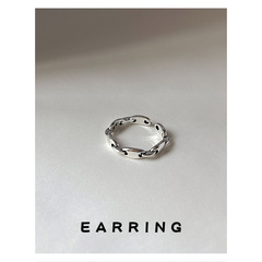 Retro-style adjustable finger ring with personalized silver-plated black texture, a tail ring accessory