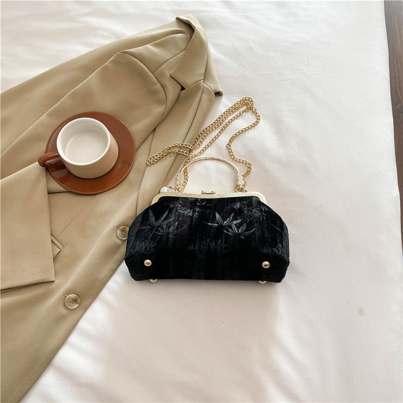 Broderad retro handväska för dam med pärlor och kedja_voghion.com