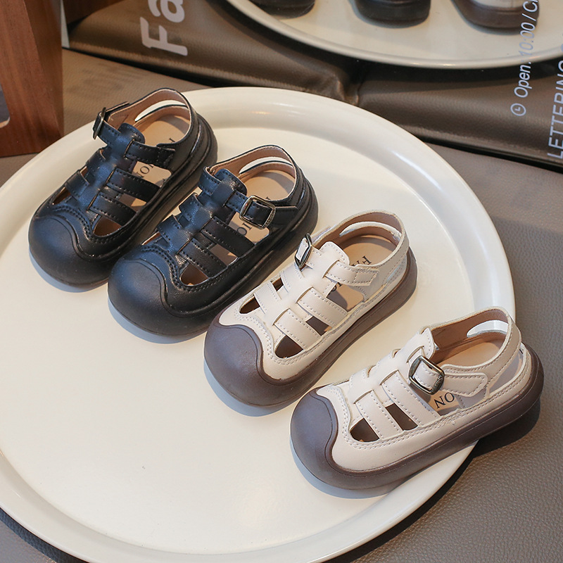 Una pieza de zapatos de verano para niños de verano para niños sandalias suaves transpirables antipatadas para niños
