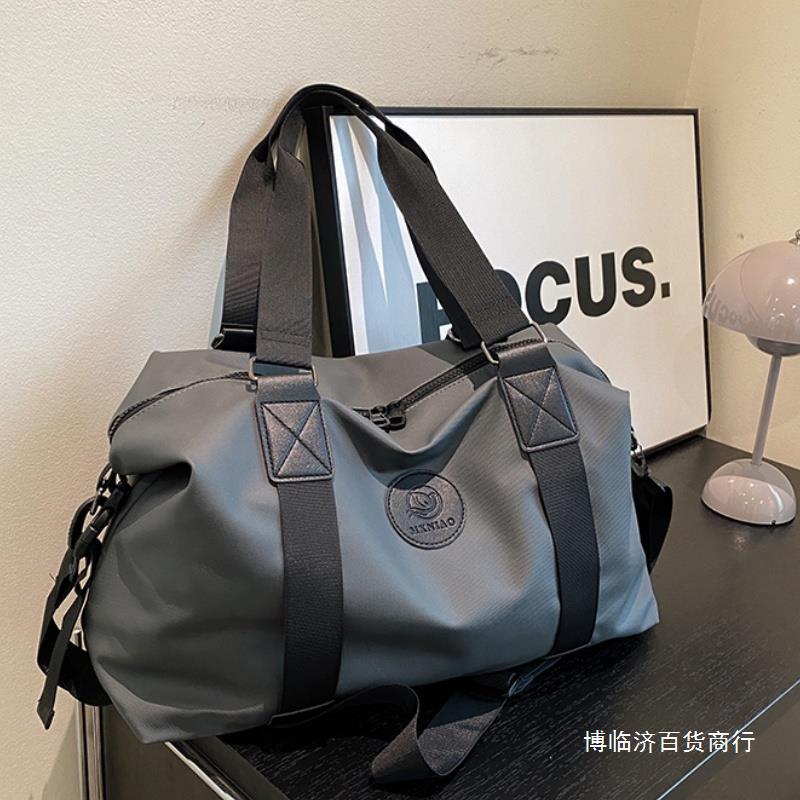 travel bag for traveling