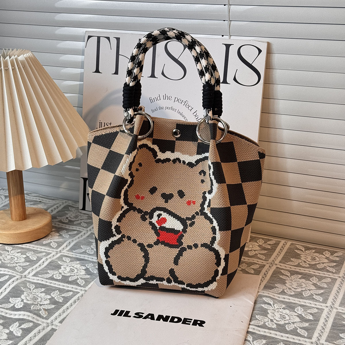 ニットハンドバッグ、ニッチデザインバケットバッグ、トートバッグ、ハンドバッグ、カジュアルで多用途なショルダーバッグ、ニットポータブルバッグ