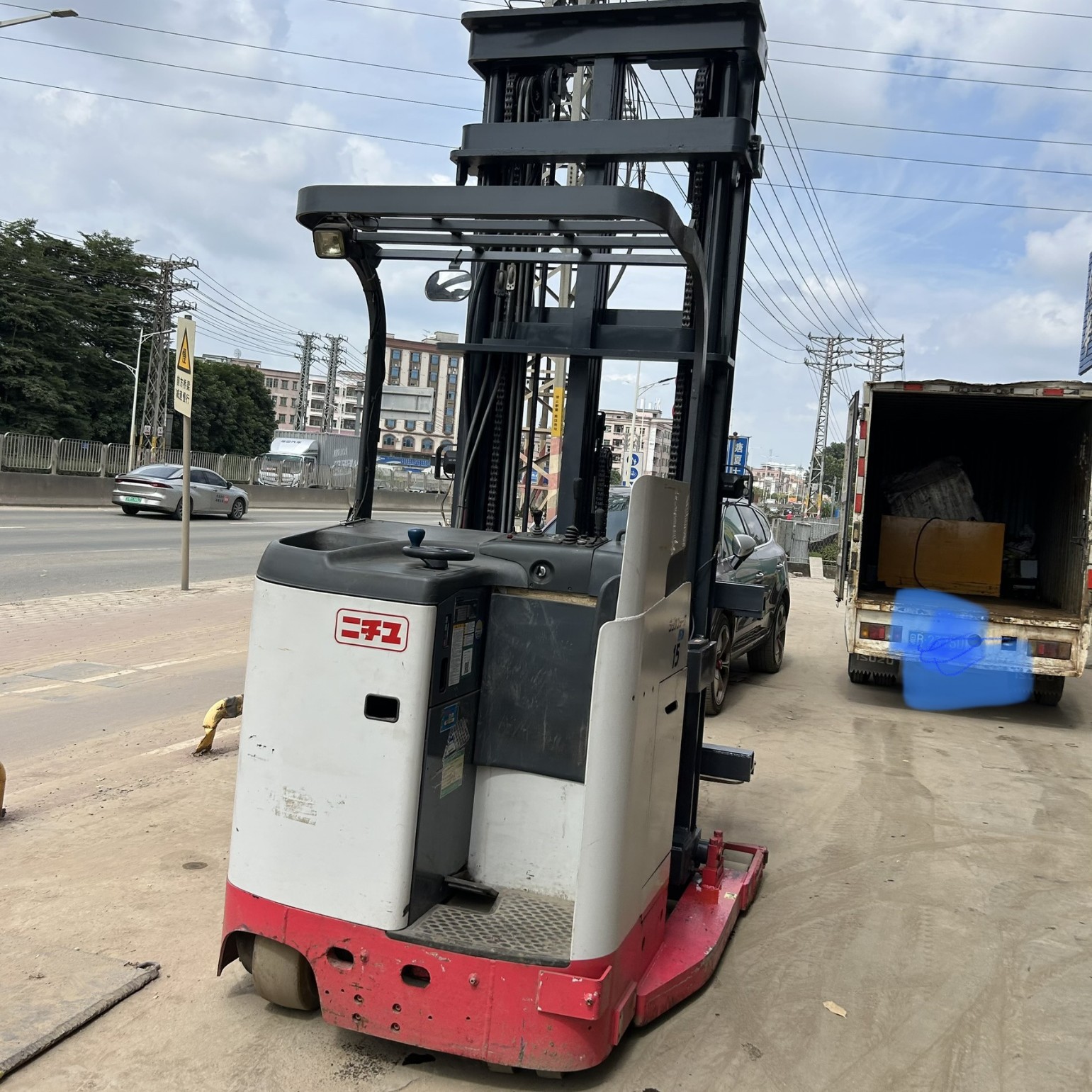 三向叉车 1.8米通道高层货架用叉车 升高7米三向堆垛叉车 叉车