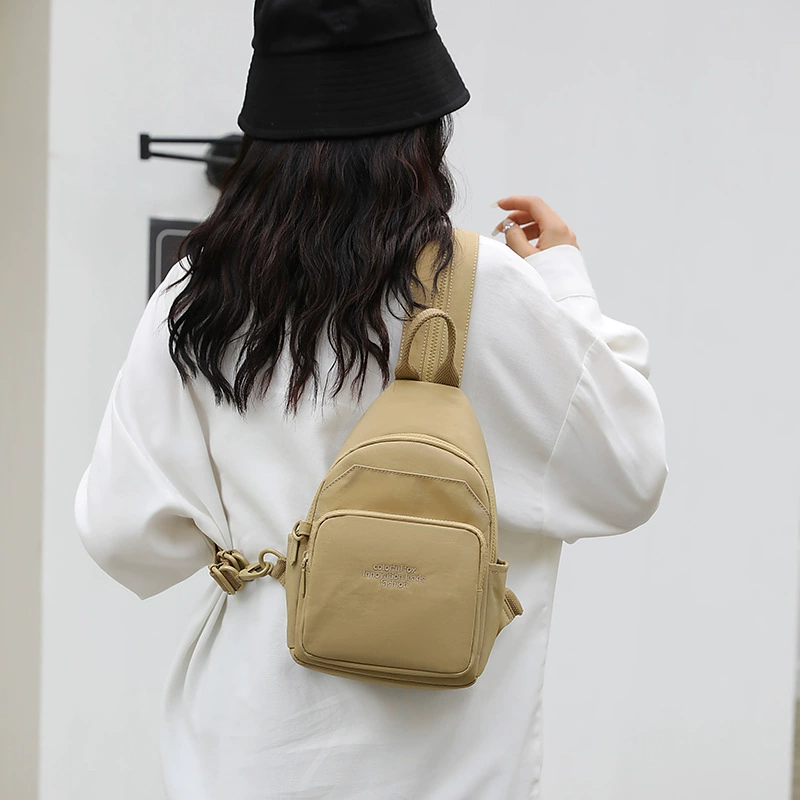 Colorful Fox Universal nylon one-shoulder bag for leisure, backpack
