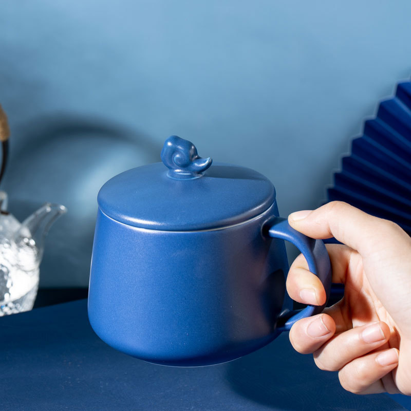 Taza de marcas de nubes, taza de cerámica azul Klein, taza de agua azul espacial con tapa, taza de publicidad LOGO personalizada