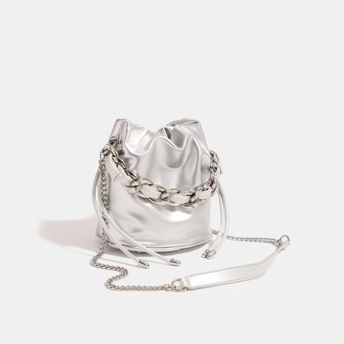 银色流浪编织链条水桶包2024新款女小众高级感手提斜挎小包单肩包