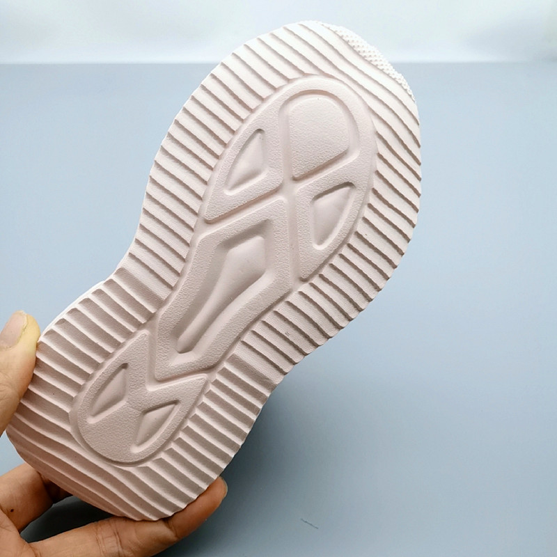 Nuevos zapatos de cuero de algodón con lámpara para niños, zapatos para padres, zapatos deportivos para niños, zapatos de skate de invierno para niños 2025