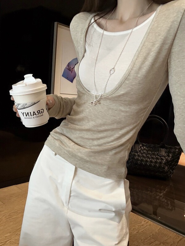 柏林初秋*拼色假两件T恤女秋设计感圆领修身上衣|undefined