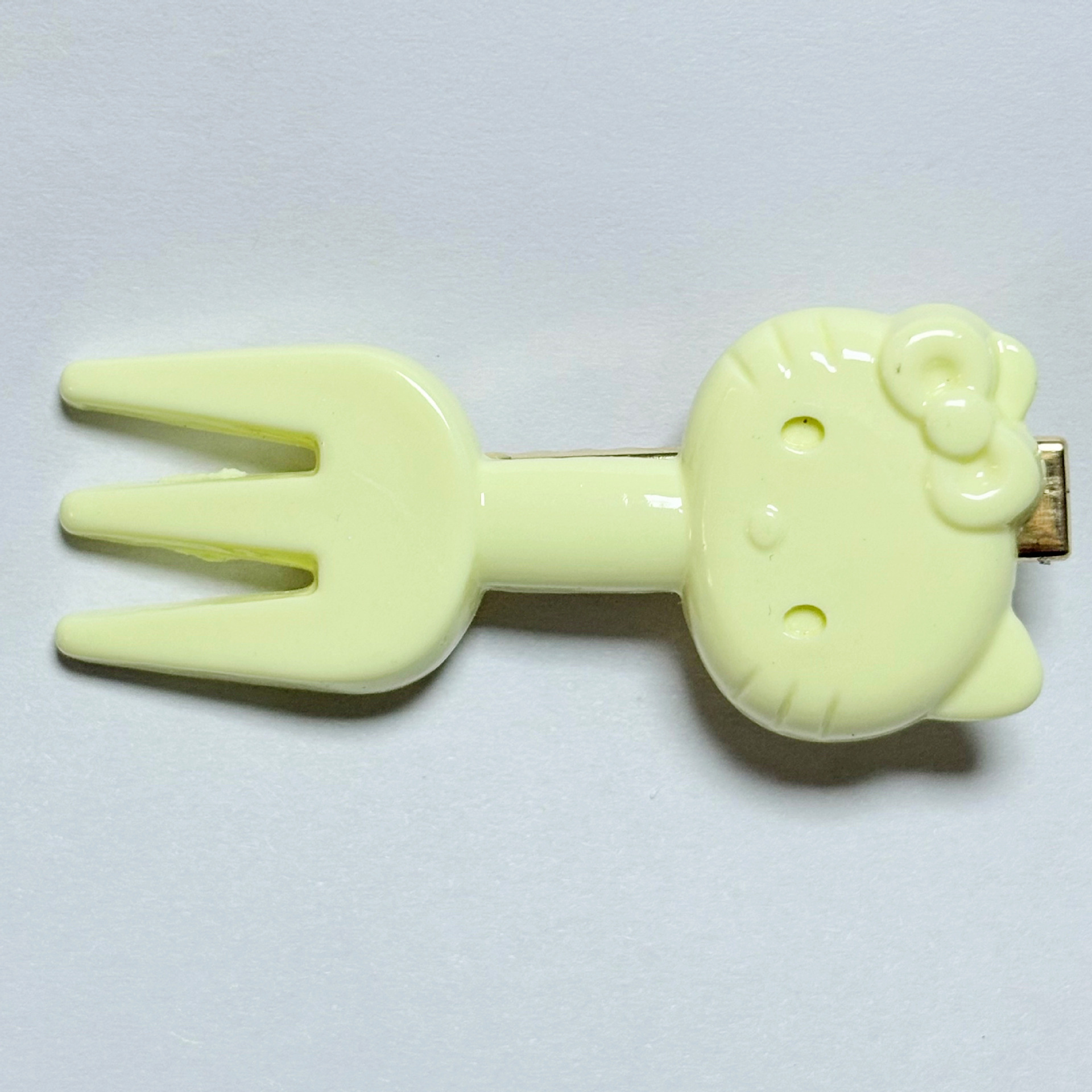 고양이 포크 노란색