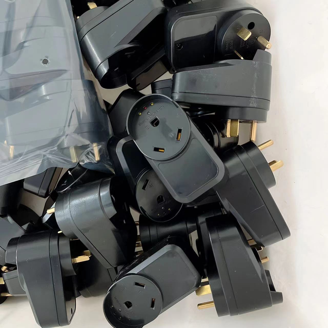 我公司生产供应浪涌插头电源线 橡胶线30A配插座延长线 PVC线橡塑