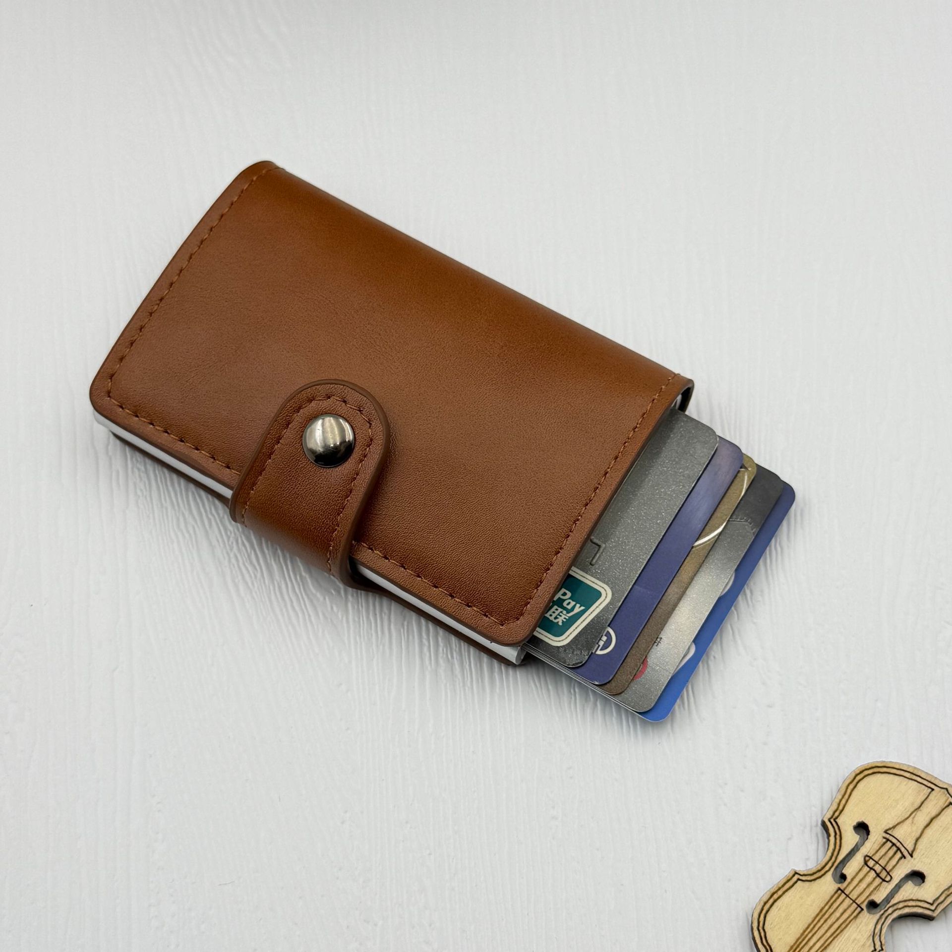 Venta directa de fábrica paquete de tarjetas RFID almacenamiento de documentos cepillo antirrobo transfronterizo Amazon producto explosivo caja de tarjetas de aleación de aluminio billetera pequeña