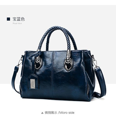 European and American retro women's bag trend, new cross-border hand-held shoulder crossbody bag made of oil wax leather for export, one piece, global consignment undefined