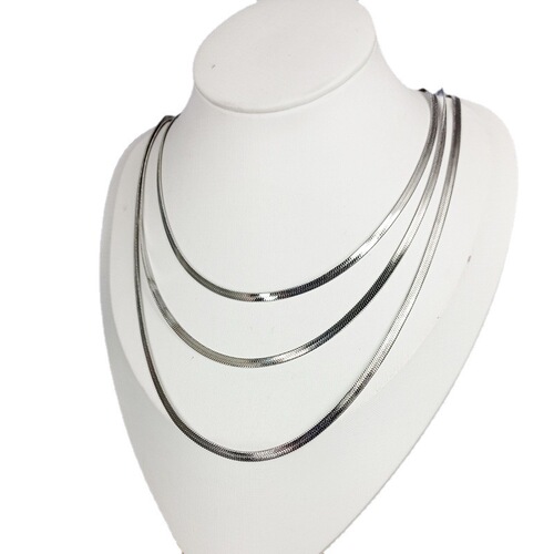 European and American cold ins style clavicle chain niche design retro simple light luxury blade necklace three-layer sweater chain for women