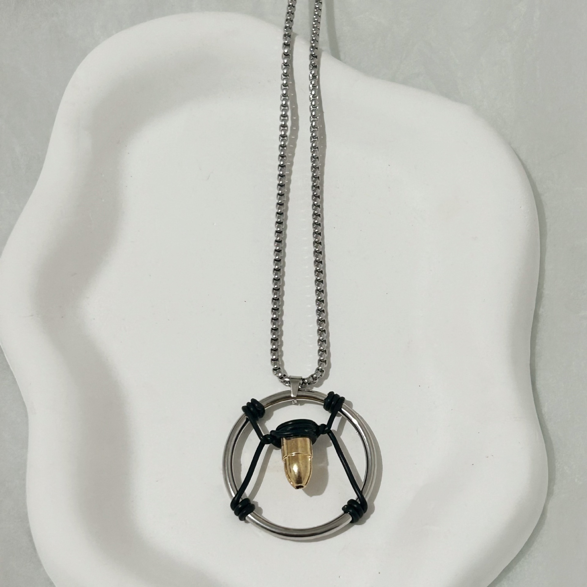 欧美热销赛博朋克2077子弹头吊坠项链新款小众个性潮流中性颈链