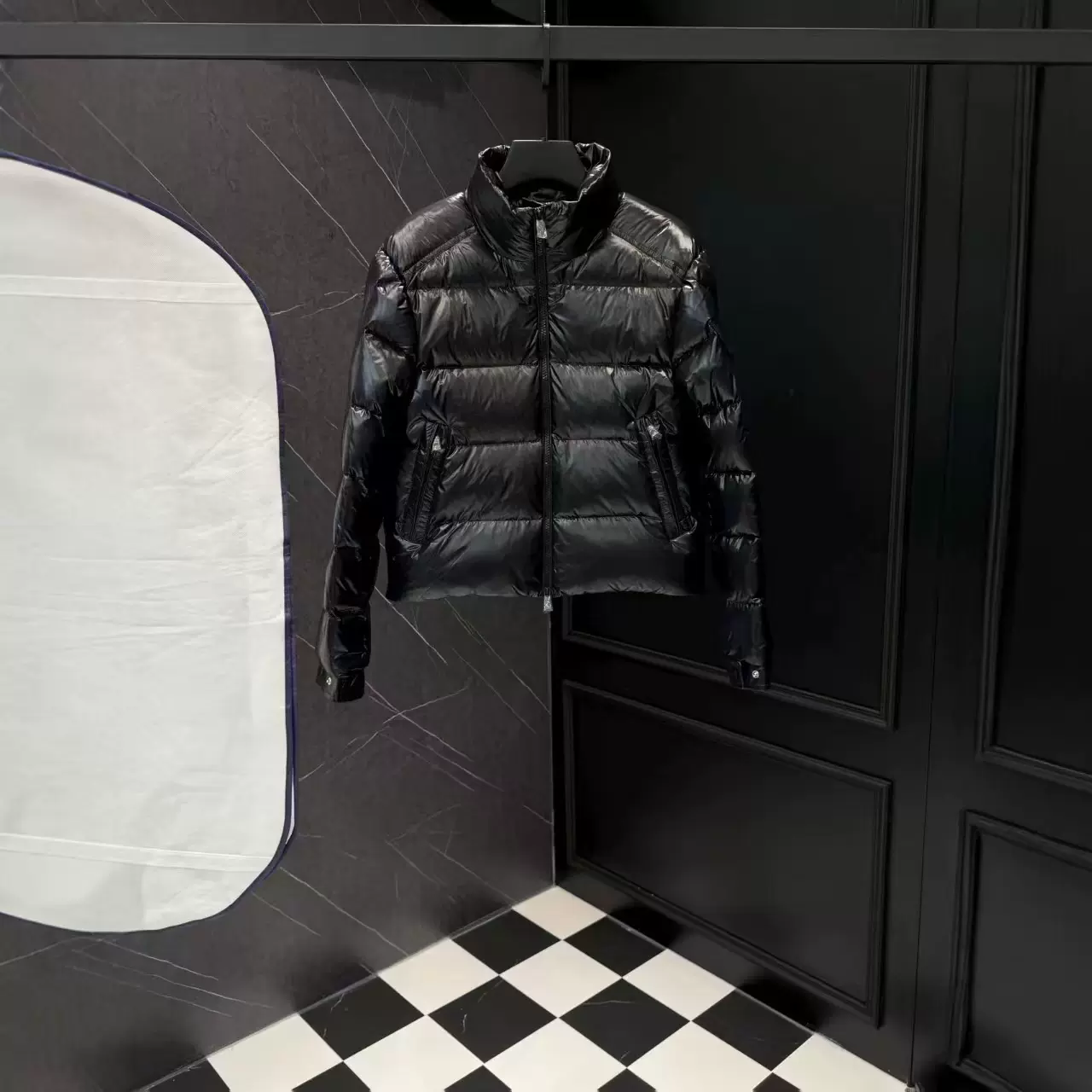 蒙家秋冬新款户外轻盈保暖面包服外套女士立领纯色羽绒服