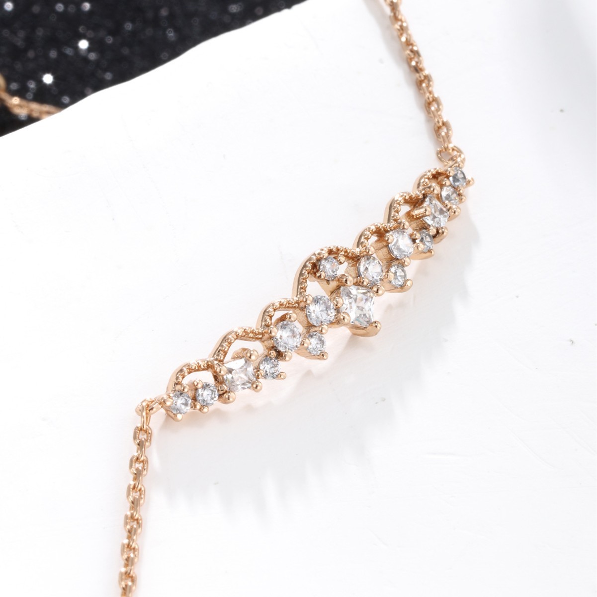 Xuping nueva pulsera de zircón redonda transfronteriza de estilo femenino minimalista de alta sensación de joyería de aleación de cadena O