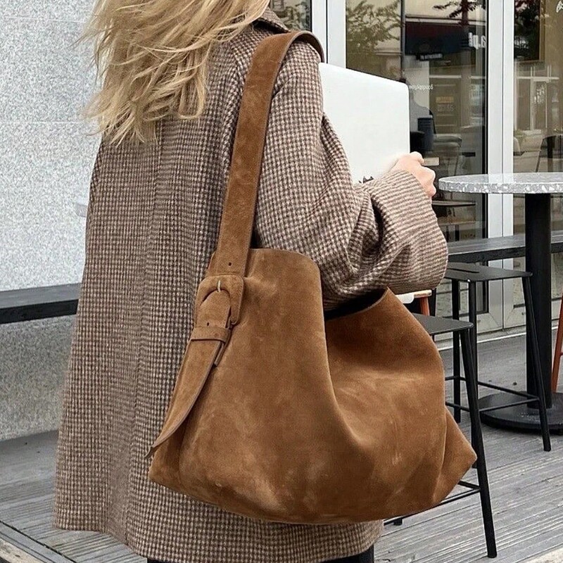 Retro Commuting Large Capacity Shoulder Bag Women's Easiest for Match Brown Tote Bag Temperament Suede Portable Underarm Bucket Bag
