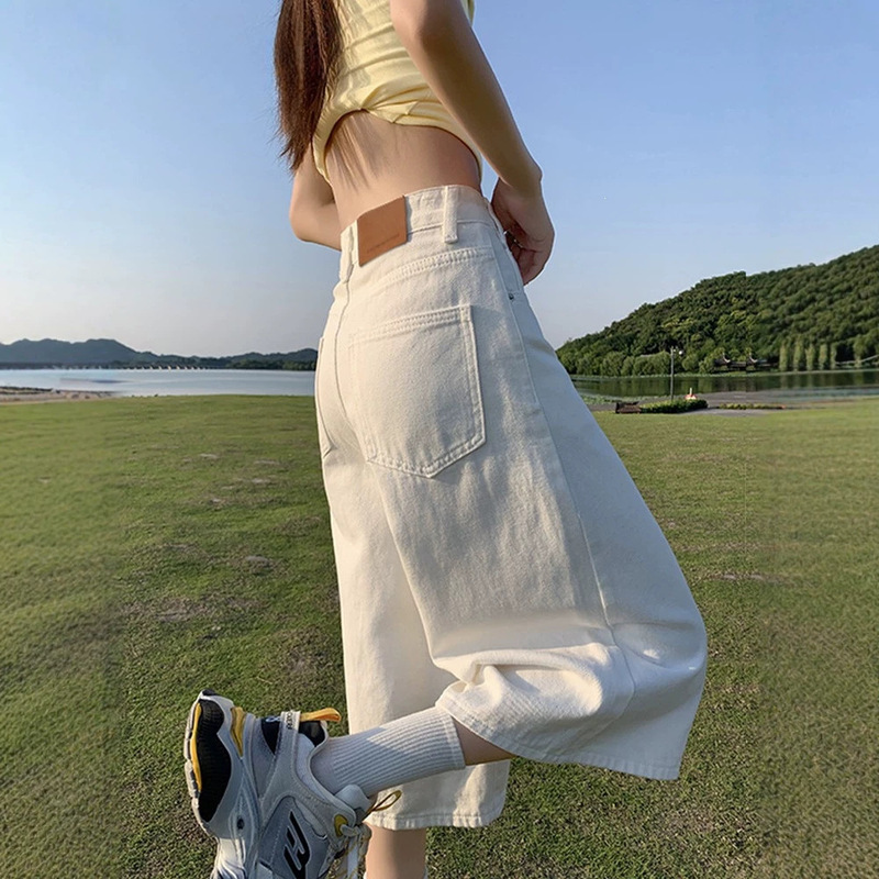 White Denim Shorts for Women, Summer 2026 New Style, Petite Loose Wide-Leg 7/8 Pants White Denim Shorts for Women, Summer 2026 New Style, Petite Loose Wide-Leg 7/8 Pants