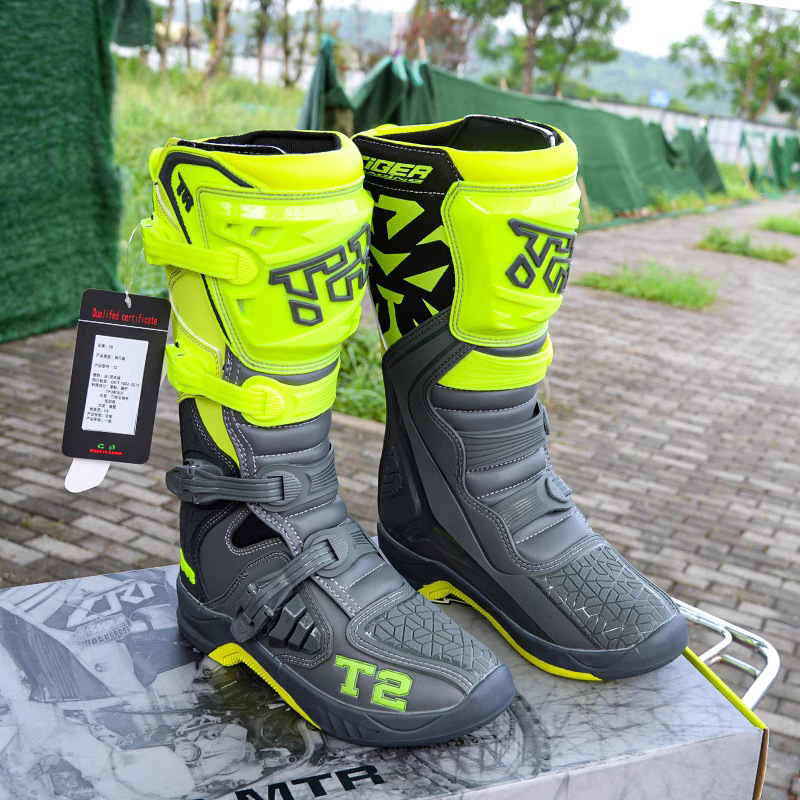 22가지 스타일의 T2 형광 노란색과 회색(핫 모델의 70%가 선택)