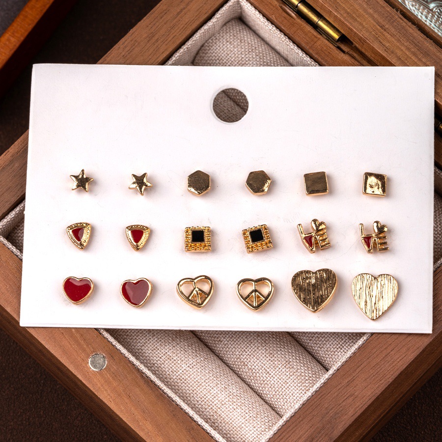 Fresh cute geometric small design trend fashionable elegant earrings