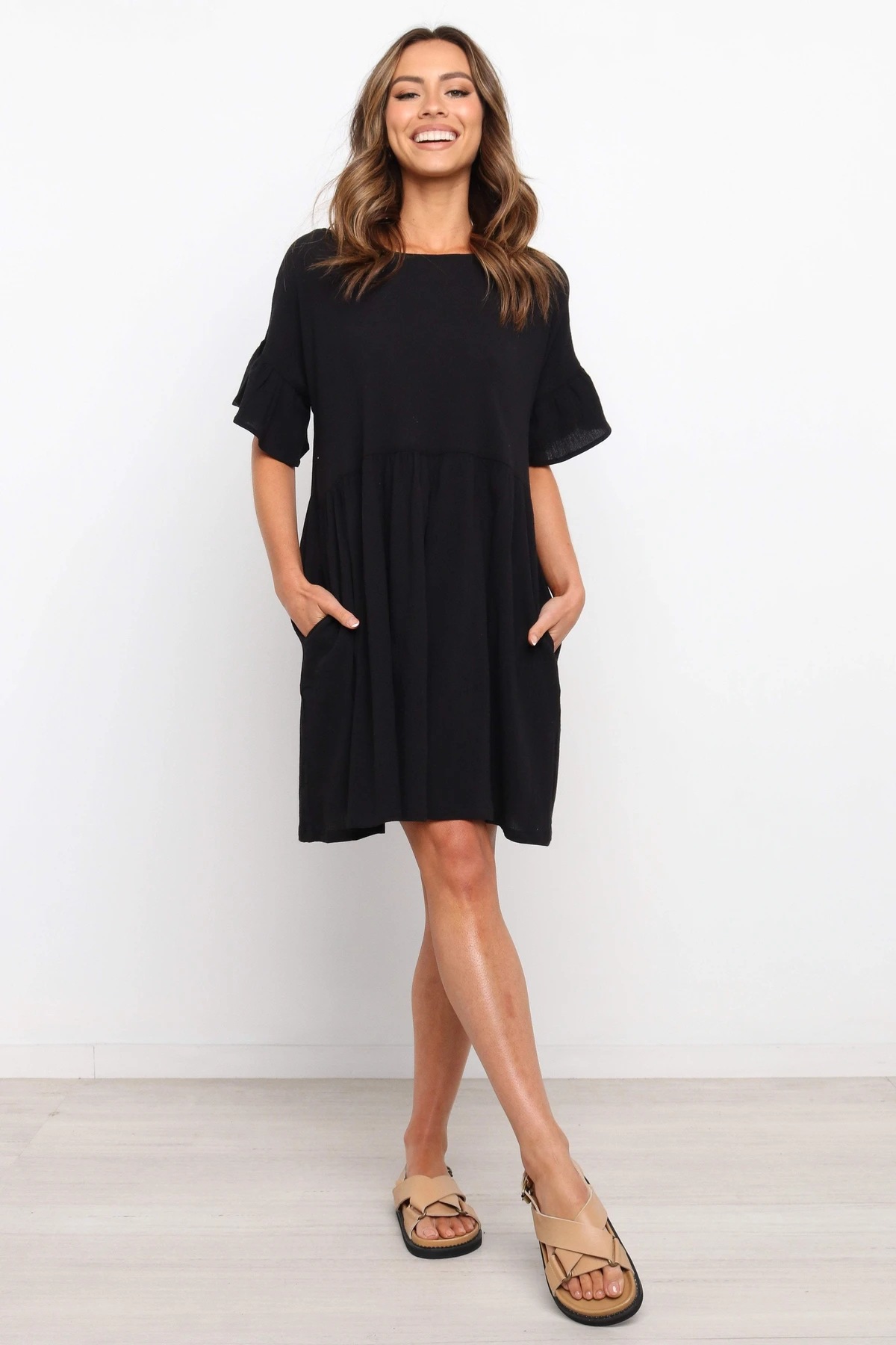 round neck short sleeve loose pleated solid color dress  NSYD36535