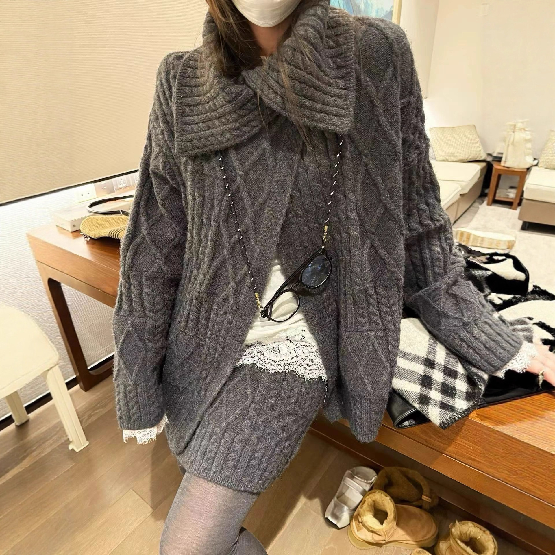 复古麻花针织开衫女2025秋冬季慵懒风毛衣外套+毛线短裙两件套装