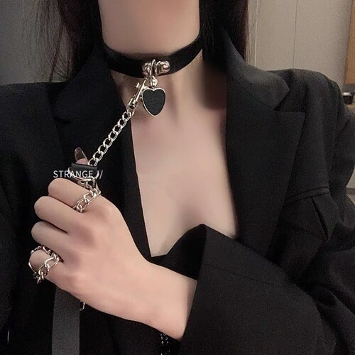 Leather leash dog chain couple sex toy leash chain rope Japanese soft girl nightclub SM female training a01
