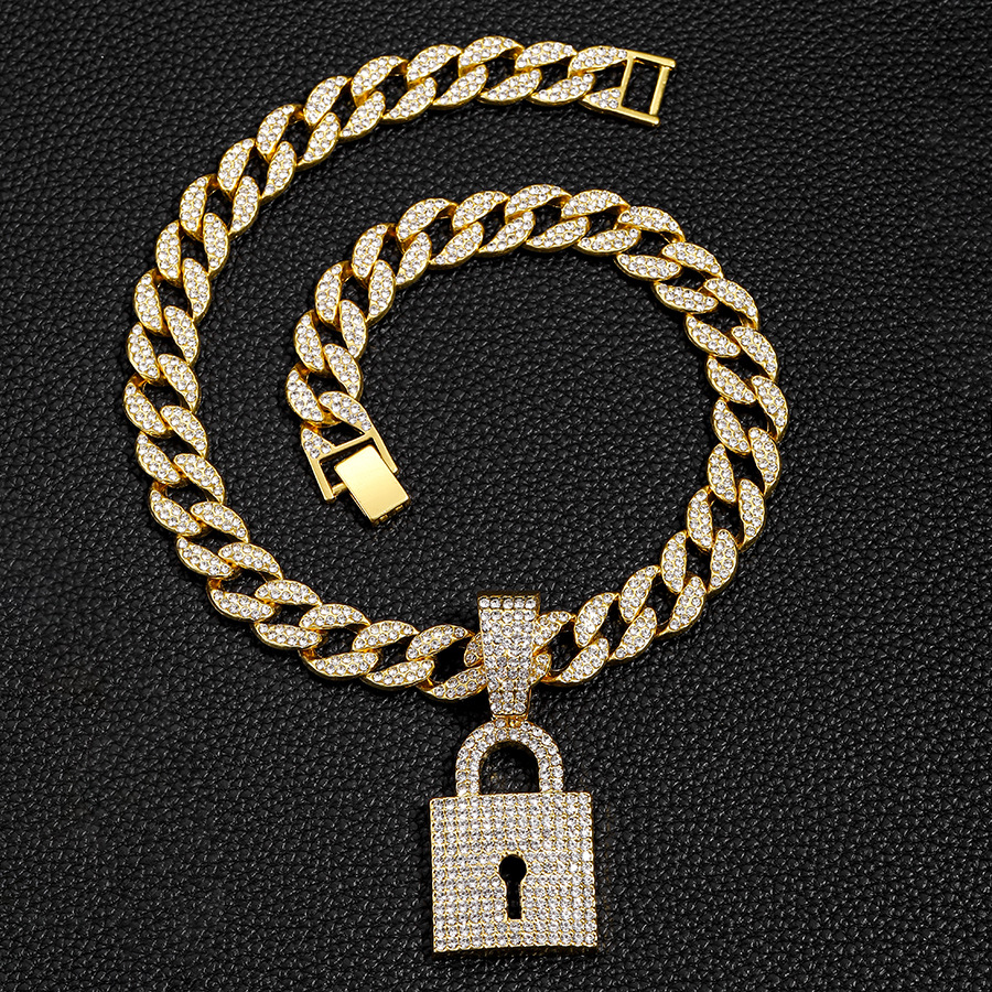 Asmeninis pilnas deimantinis rakto užrakto kūrybinių papuošalų vyriškas pankroko kubietiškas pakabukas-vėrinys_voghion.com