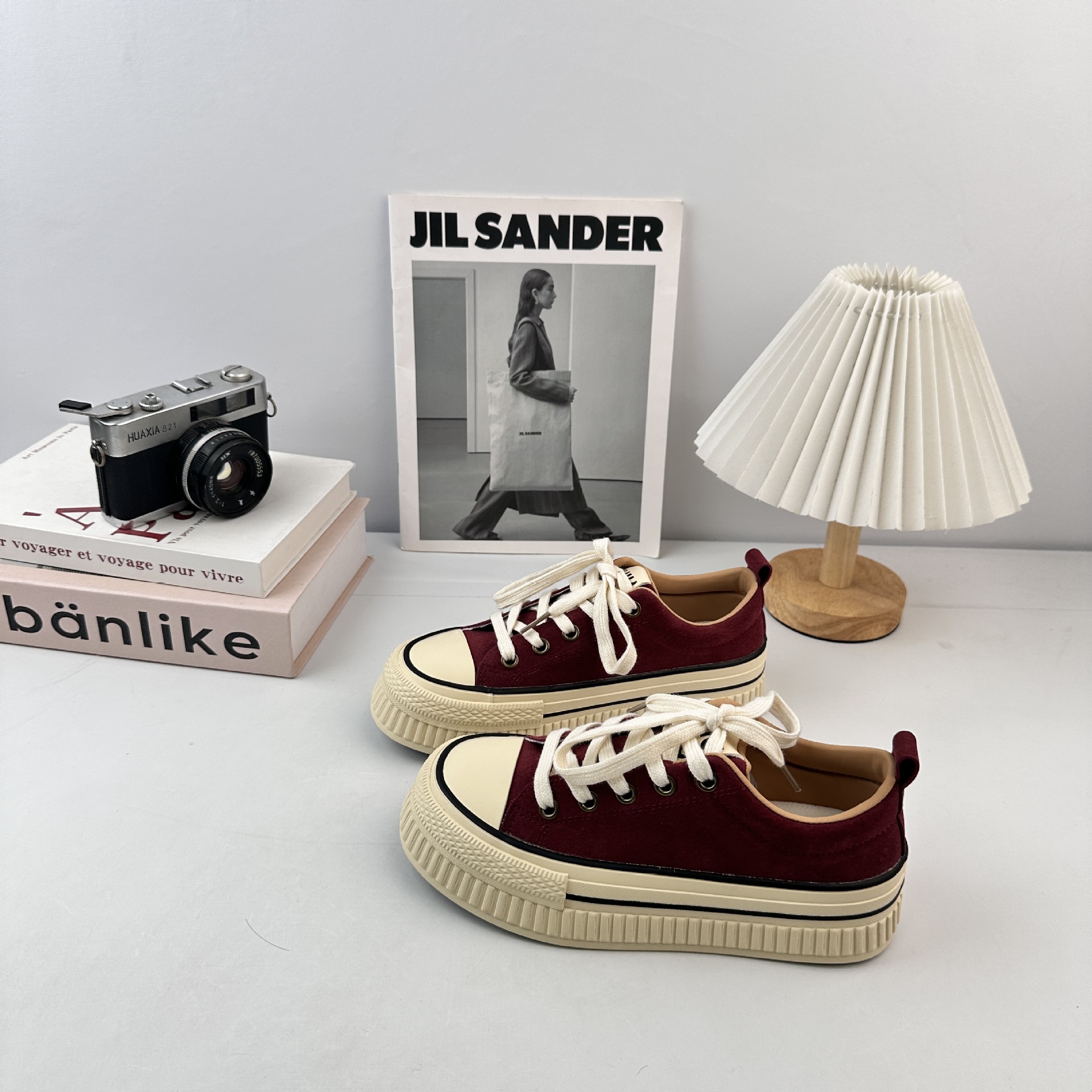 6684 zapatos de lona retro de estilo portugués de fondo grueso zapatos de mujer 2025 otoño nuevos zapatos de cabeza redonda nicho Zhong Meilade color