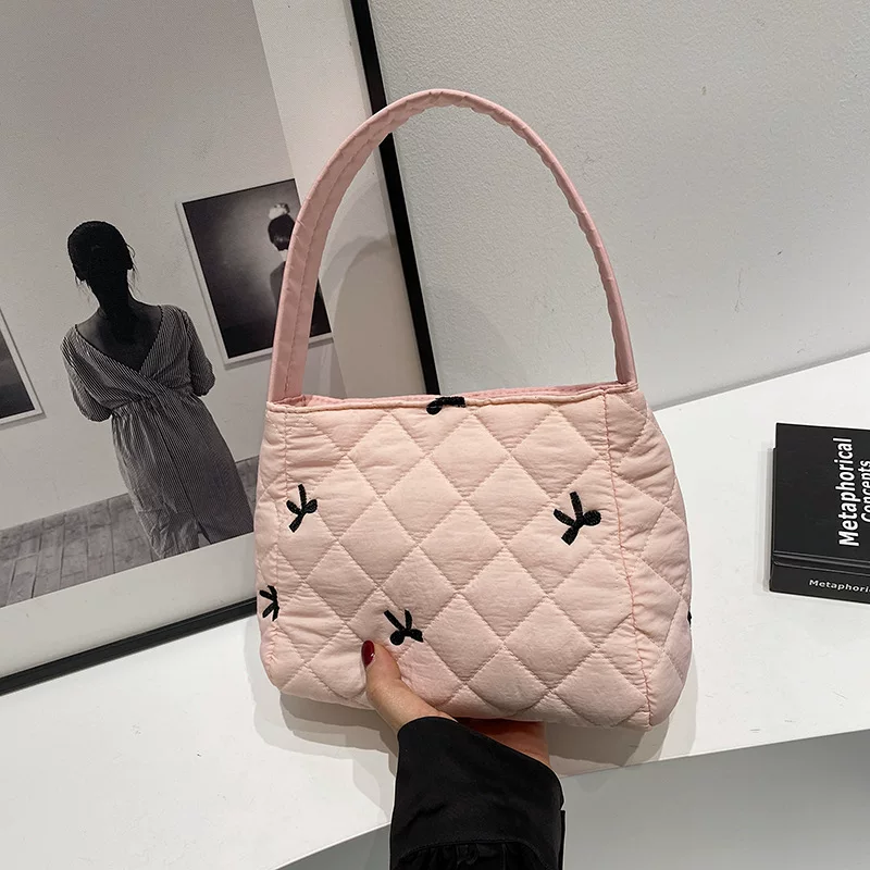 Объемный набор с бантом, косметичка, система хранения с узором в виде diamonds, с вышивкой