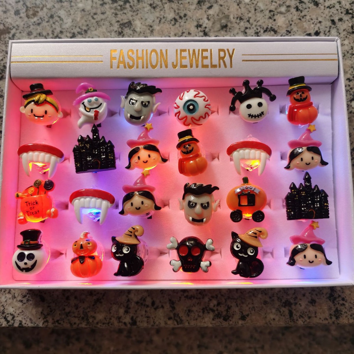 LED pulsera luminosa Navidad anillo de los niños pequeño regalo flash dedo luz Halloween regalo fábrica al por mayor