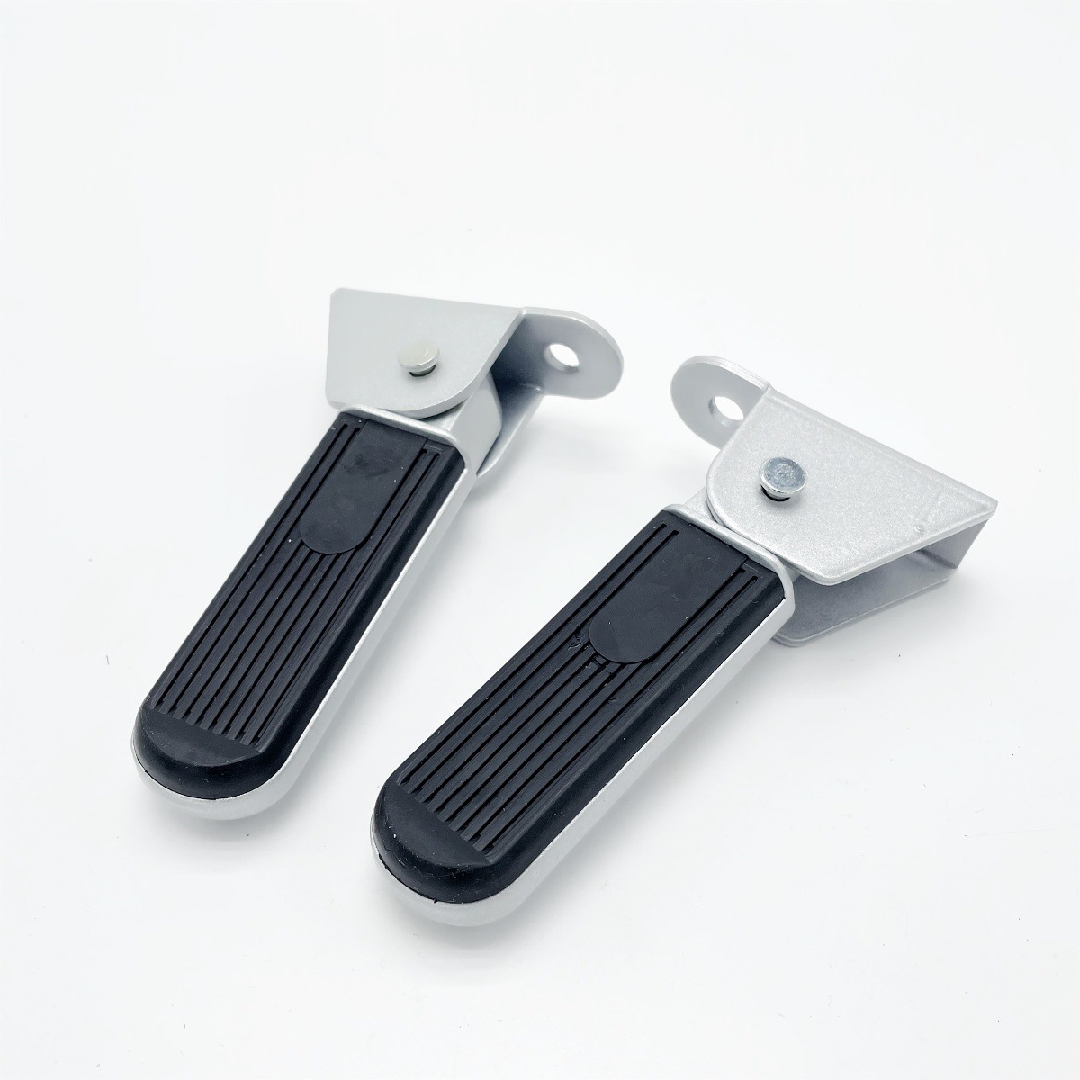 Suitable for Yadi Electric Vehicle Pedals Ouyi N1 Shangteng Dumbo Cool K Le Yuan Rear Footrest Pedal Rear Seat Pedal