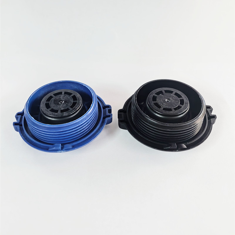 3B0121321 is suitable for Audi Volkswagen intercooler water tank cover radiator expansion pot cover