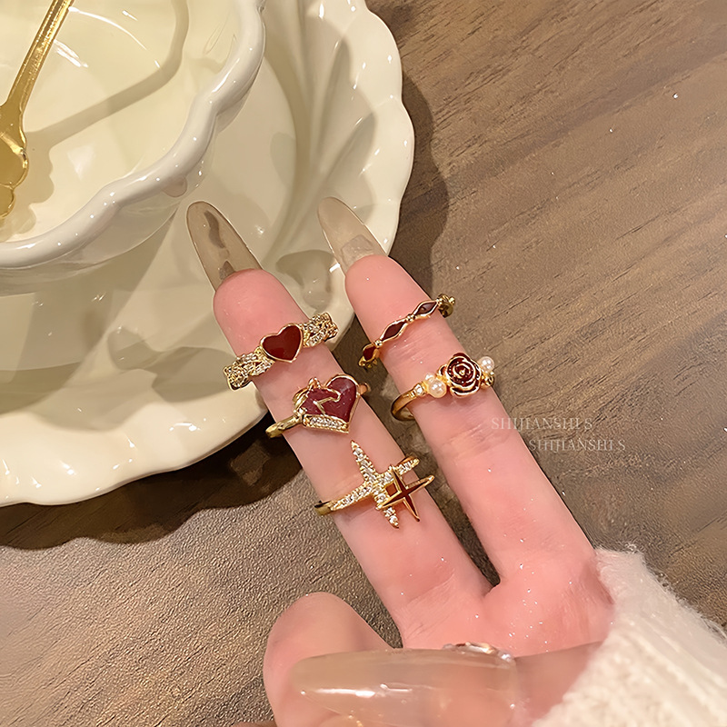 "Flower Garden Red" Light Retro Style Cross Bamboo Ring for Women with Fine Rose Beads and Exquisite Design for the Index Finger