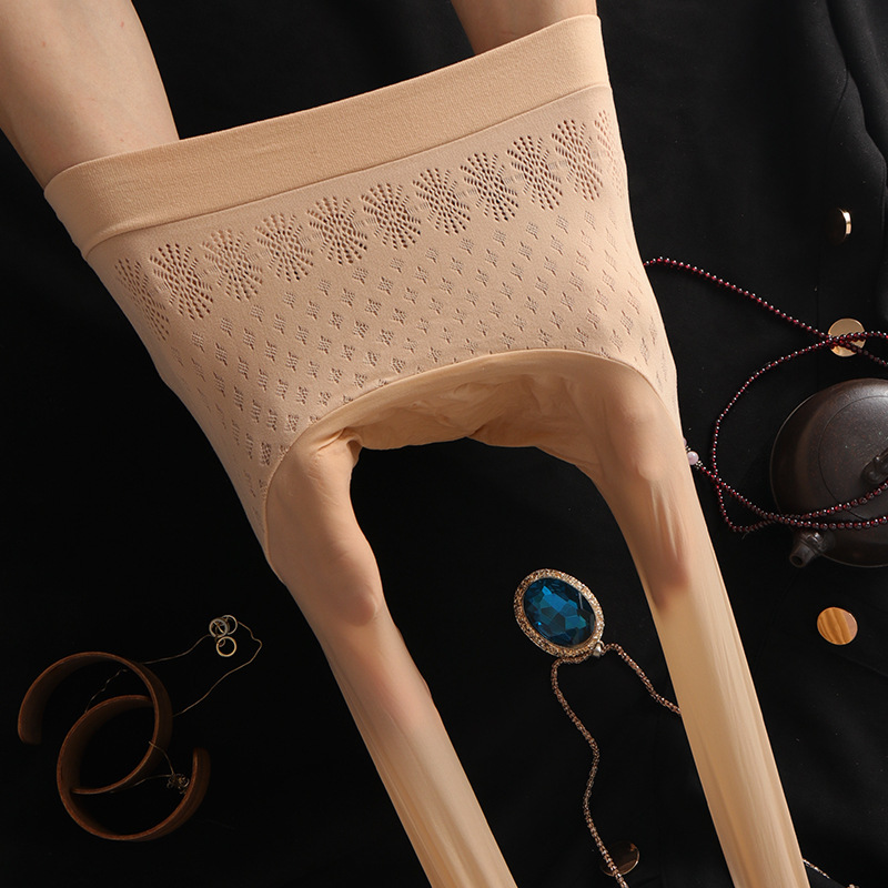 Seamless 15D Breathable Mesh Mask Skin Pantyhose with Crotchless Design for Women, Thin Style, Skin-Colored Apple Buttocks