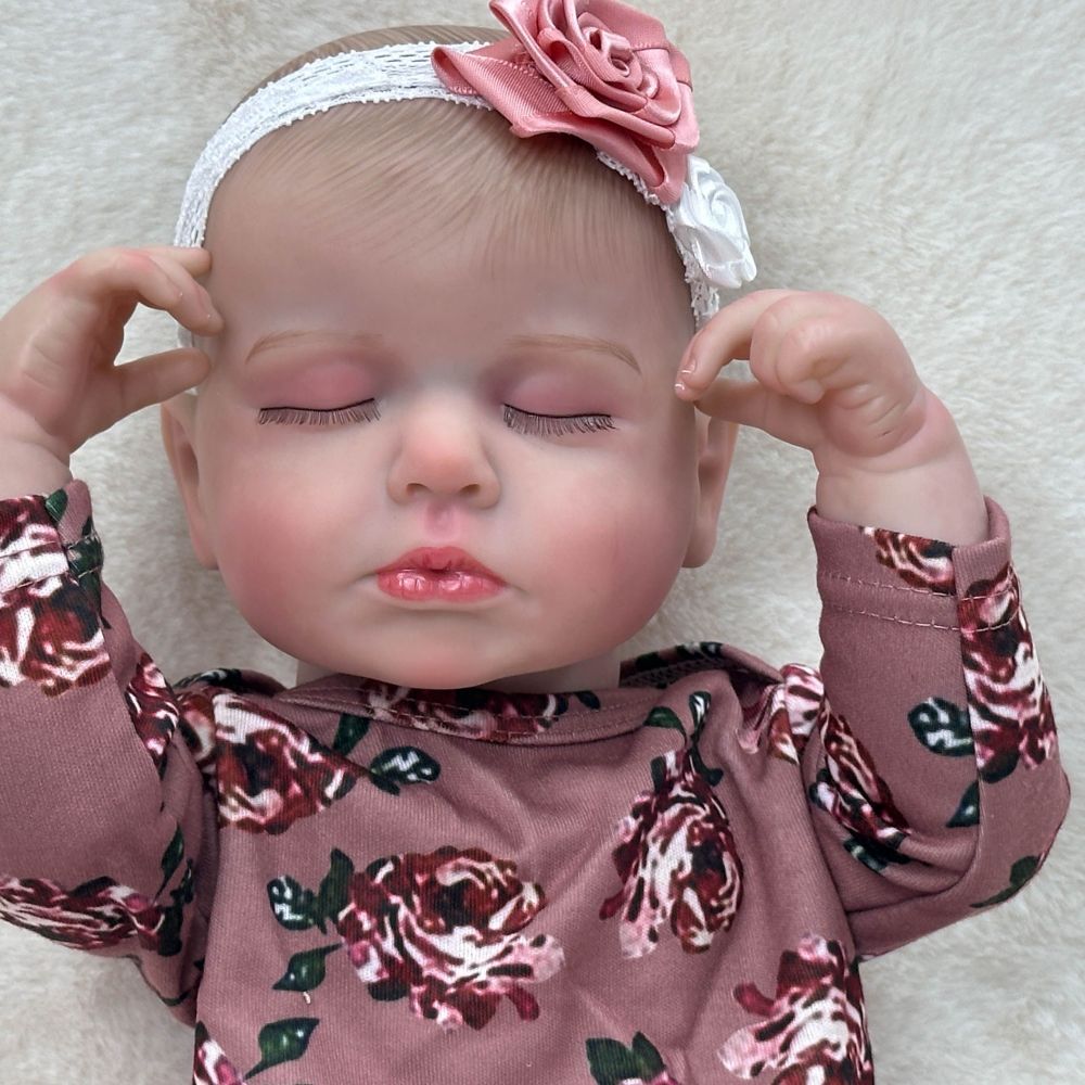 Inventario nuevo LULU 22 pulgadas tela suave muñeca de nuevo nacimiento muñeca de simulación de bebé exquisita muñeca de juguete dibujada a mano